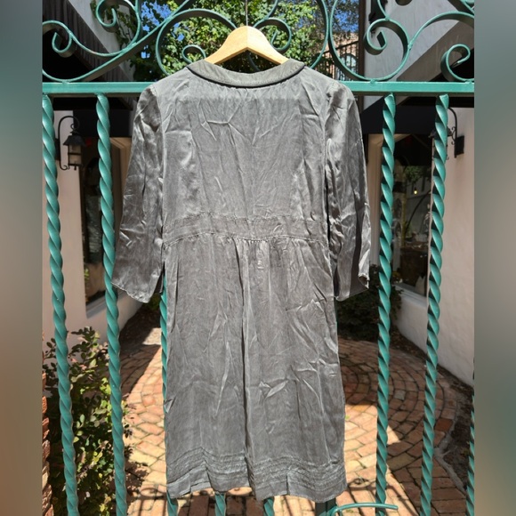 Silk Dress - Picture 3 of 6